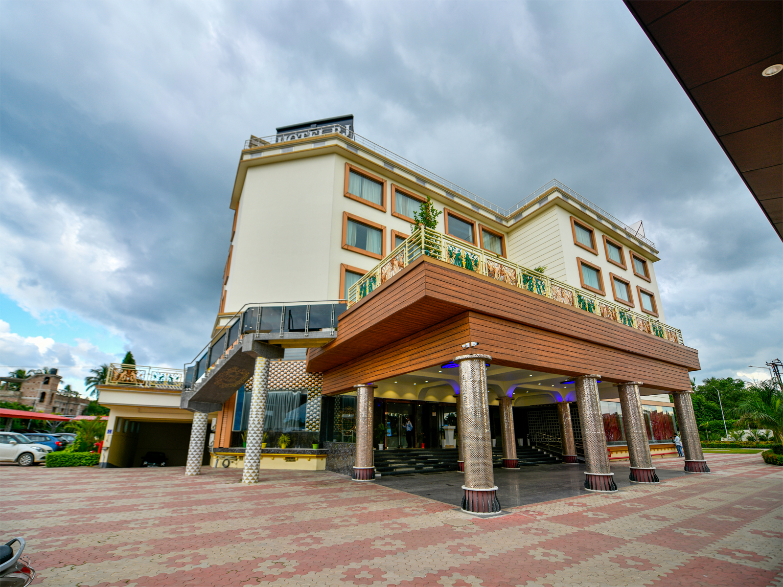 Best-Hotels-in-Burdwan
